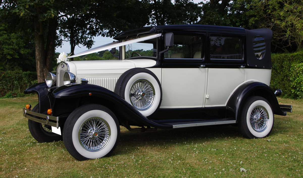 Badsworth old-fashioned style wedding car